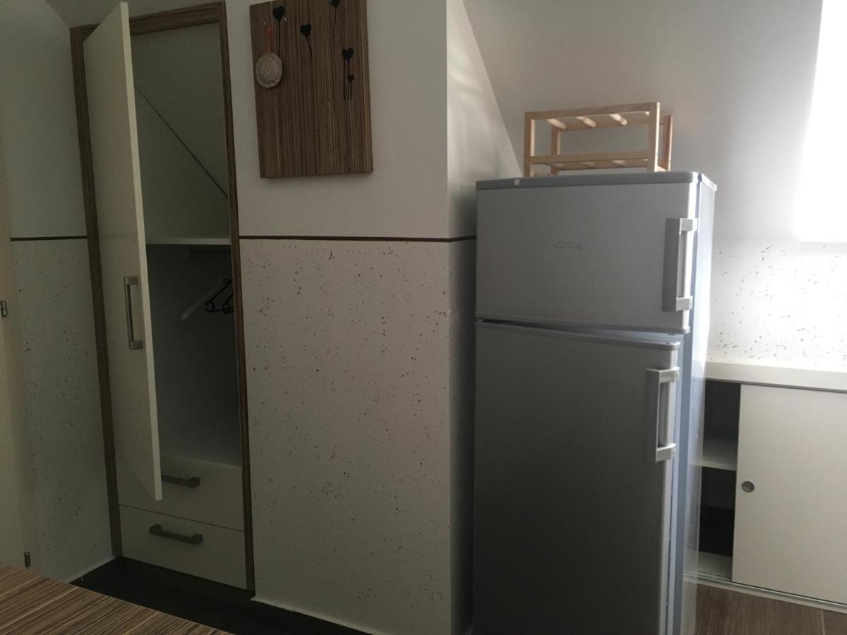 Apartma Ajda Apartment Kranj Exterior photo